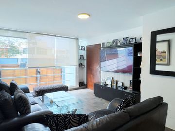 VENDO DEPARTAMENTO EN LA MOLINA (CERCA DE CENCO LA MOLINA)