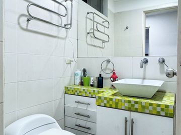 VENDO DEPARTAMENTO EN LA MOLINA (CERCA DE CENCO LA MOLINA)