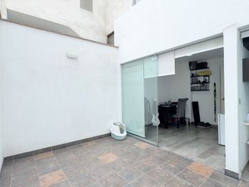 VENDO DEPARTAMENTO EN LA MOLINA (CERCA DE CENCO LA MOLINA)
