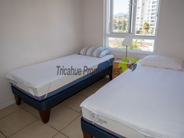 Hermoso departamento amoblado, primera línea playa La Herradura, 3D y 2B. Coquimbo. 5.060 UF