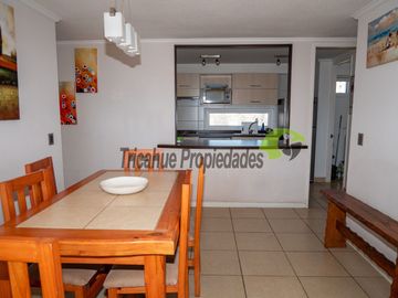 Hermoso departamento amoblado, primera línea playa La Herradura, 3D y 2B. Coquimbo. 5.060 UF