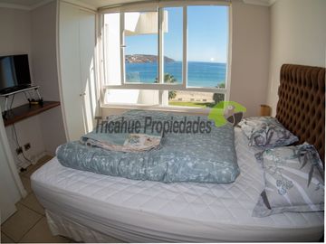Hermoso departamento amoblado, primera línea playa La Herradura, 3D y 2B. Coquimbo. 5.060 UF