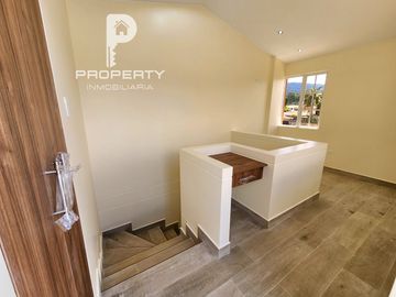 Casas en venta en La Armenia Valle de los Chillos 3 dormitorios 1 estudio 2 parqueaderos POR ESTRENAR