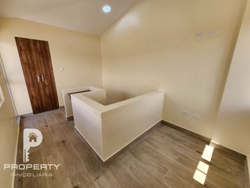 Casas en venta en La Armenia Valle de los Chillos 3 dormitorios 1 estudio 2 parqueaderos POR ESTRENAR