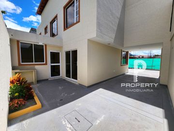 Casas en venta en La Armenia Valle de los Chillos 3 dormitorios 1 estudio 2 parqueaderos POR ESTRENAR