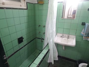 Chalet en zona tranquila cercana al centro.