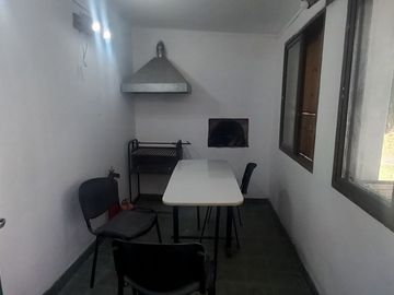 Chalet en zona tranquila cercana al centro.