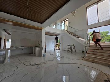 RFO 5-Bedroom House and Lot For Sale in Vista Grande Talisay City Cebu