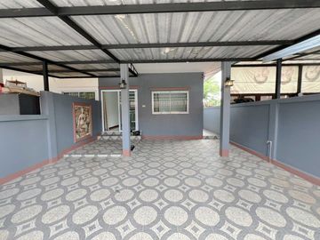 Semi-Detached House for Sale King’s Villa Village, 31.40 Sq. Wah, Near Suratthani Rajabhat University
