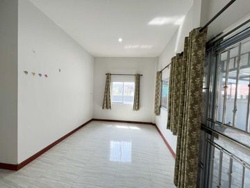Semi-Detached House for Sale King’s Villa Village, 31.40 Sq. Wah, Near Suratthani Rajabhat University