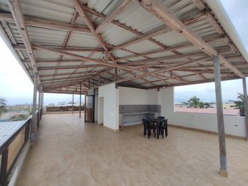 casa con piscina de venta en crucita manabi ar