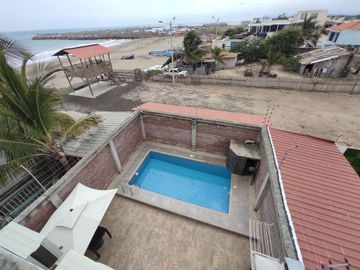 casa con piscina de venta en crucita manabi ar