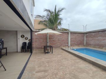 casa con piscina de venta en crucita manabi ar