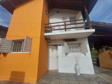 CASA EN VENTA EN BARRIO EL BALCON SANTA ROSA DE CALAMUCHITA