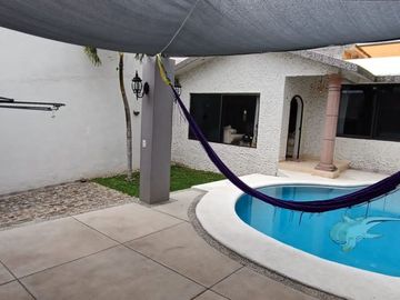 Casa de 1 nivel en renta, Col Los Tulipanes, CUernavaca Morelos.