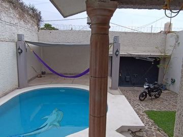 Casa de 1 nivel en renta, Col Los Tulipanes, CUernavaca Morelos.