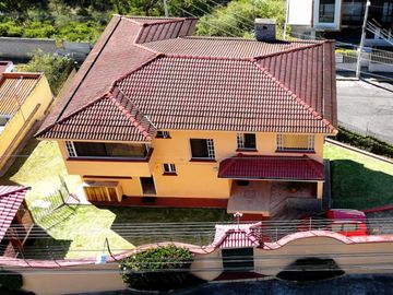 CASA 488 m2 EX COLEGIO EINSTEN CARCELEN