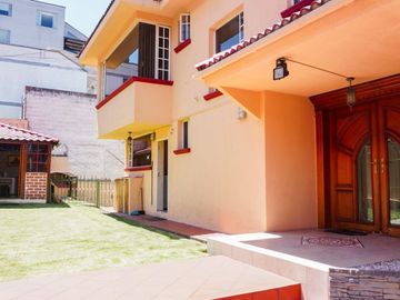 CASA 488 m2 EX COLEGIO EINSTEN CARCELEN