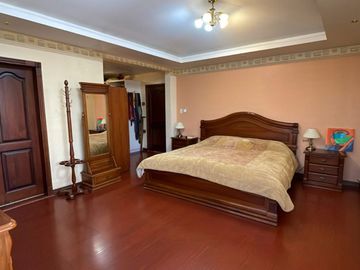 CASA 488 m2 EX COLEGIO EINSTEN CARCELEN