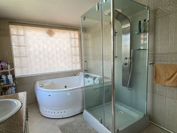 CASA 488 m2 EX COLEGIO EINSTEN CARCELEN