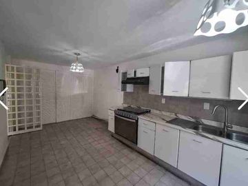 INSURGENTES CUICUILCO CASA EN VENTA