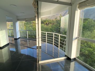 ¡DEPARTAMENTO EN VENTA EN PORTADA DEL SOL DE LA MOLINA!