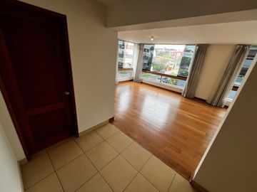 VENTA DEPARTAMENTO CALLE  MONTE FLOR