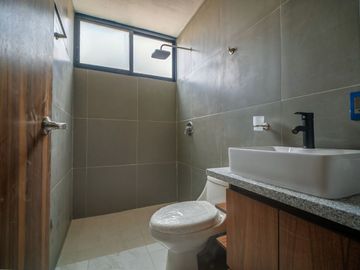 Casa 3 recámaras en venta en Zimaltá coto latemar 62