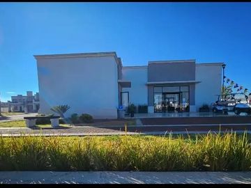 HERMOSA CASA AL SUR DE PACHUCA.  VENTA!!!