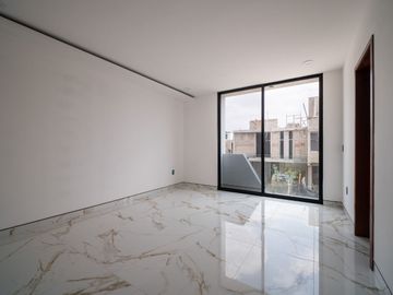 Casa de 4 recámaras en venta en valle imperial coto castaño