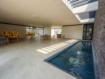 Casa de 4 recámaras en venta en valle imperial coto castaño