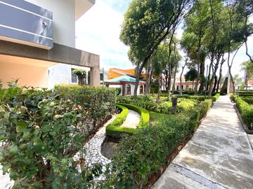 Casa en Venta Remodelada en Fraccionamiento Cipreses Puebla