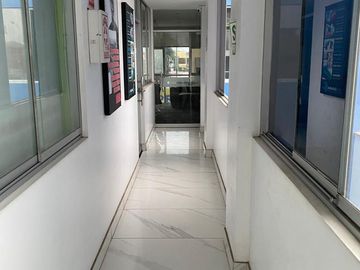 EDIFICIO DE 5 PISOS EN VENTA - IDEAL PARA NEGOCIO O INVERSIÓN