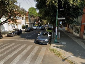 Venta de Hermosa Casa en Col. Roma Sur, Cuauhtémoc, CDMX.