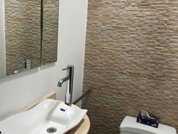 Cumbaya cerca USF  vendo casa dentro de conjunto Residencial