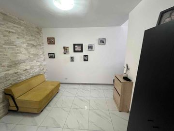 Cumbaya cerca USF  vendo casa dentro de conjunto Residencial