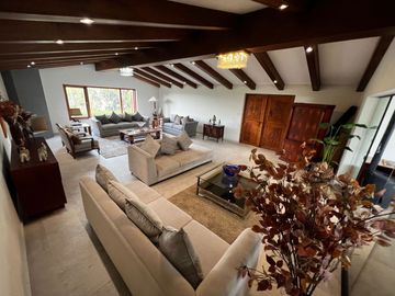 VENTA CASA EN CASUARINAS