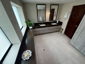 VENTA CASA EN CASUARINAS
