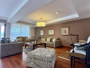 CASA DE 4 HABITACIONES CON JARDIN - EN VENTA - TANDA