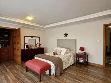 CASA DE 4 HABITACIONES CON JARDIN - EN VENTA - TANDA
