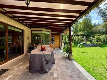 CASA DE 4 HABITACIONES CON JARDIN - EN VENTA - TANDA