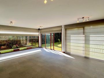 CASA DE 4 HABITACIONES CON JARDIN - EN VENTA - TANDA