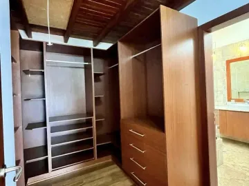CASA DE 4 HABITACIONES CON JARDIN - EN VENTA - TANDA