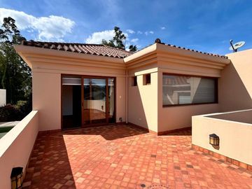 CASA DE 4 HABITACIONES CON JARDIN - EN VENTA - TANDA