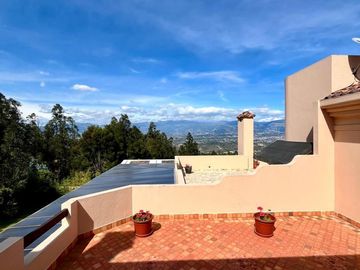 CASA DE 4 HABITACIONES CON JARDIN - EN VENTA - TANDA