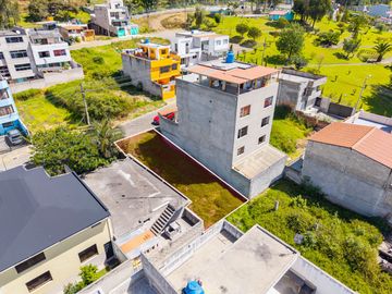 En Venta Terreno 144 m² Sector Conocoto Urbanizacion El Manantial