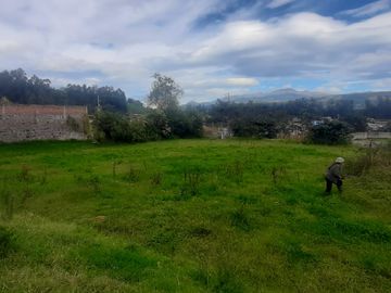 COTOGCHOA, vendo terreno urbano, 1.560m2, todos los servicios