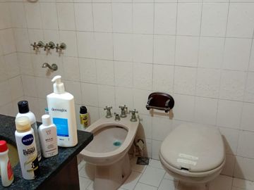 Castelar Norte - Venta - Chalet 7 Ambientes