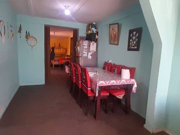 Venta casa 2 dormitorios, 1 Baño, cercana Aeropuerto La Florida, casa regularizada