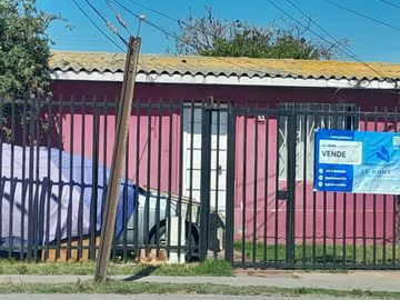 Venta casa 2 dormitorios, 1 Baño, cercana Aeropuerto La Florida, casa regularizada